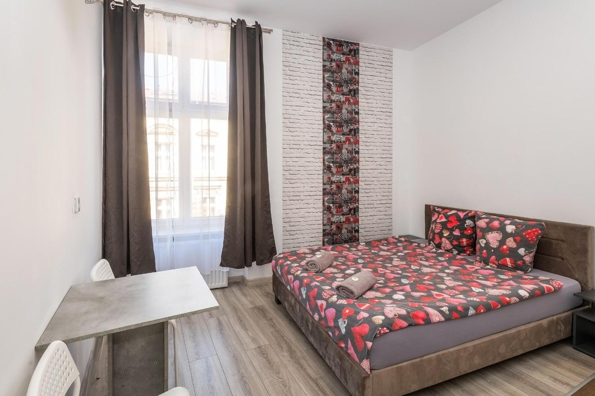 70S Business Room Krasków Εξωτερικό φωτογραφία